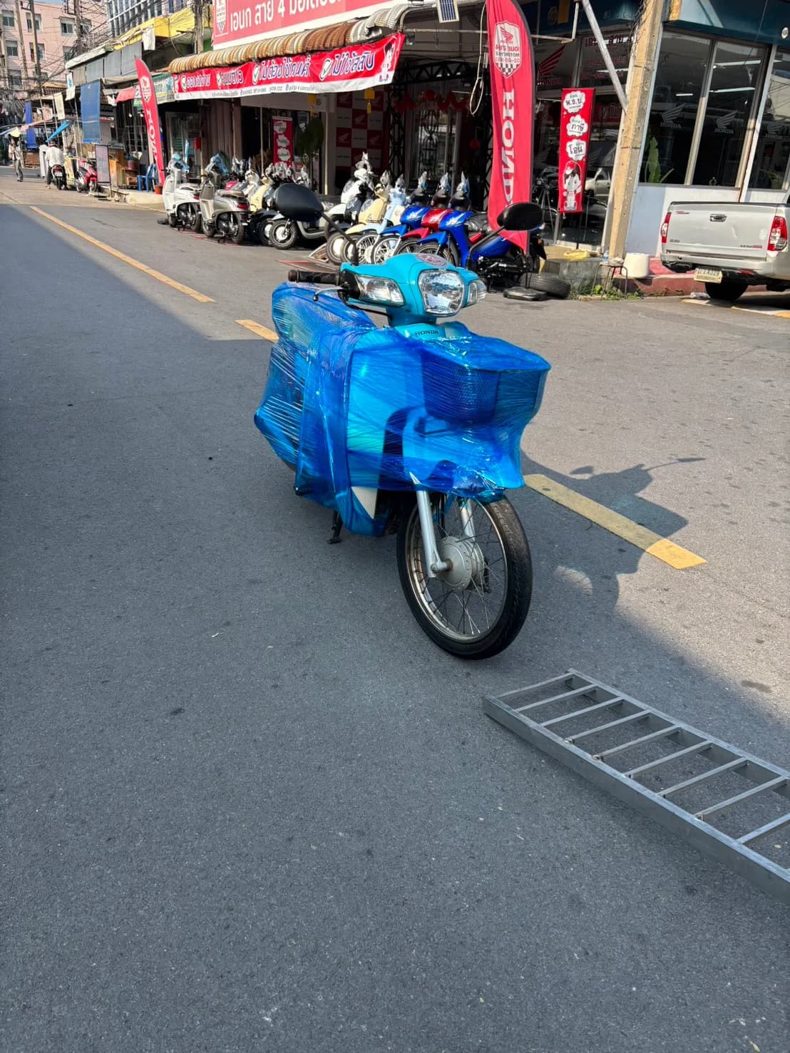 บริการรถกระบะตู้ทึบรับจ้าง หนองคาย ย้ายบ้าน คอนโด ขนส่งสินค้า 24 ชม. - BLK99 TRANSPORT